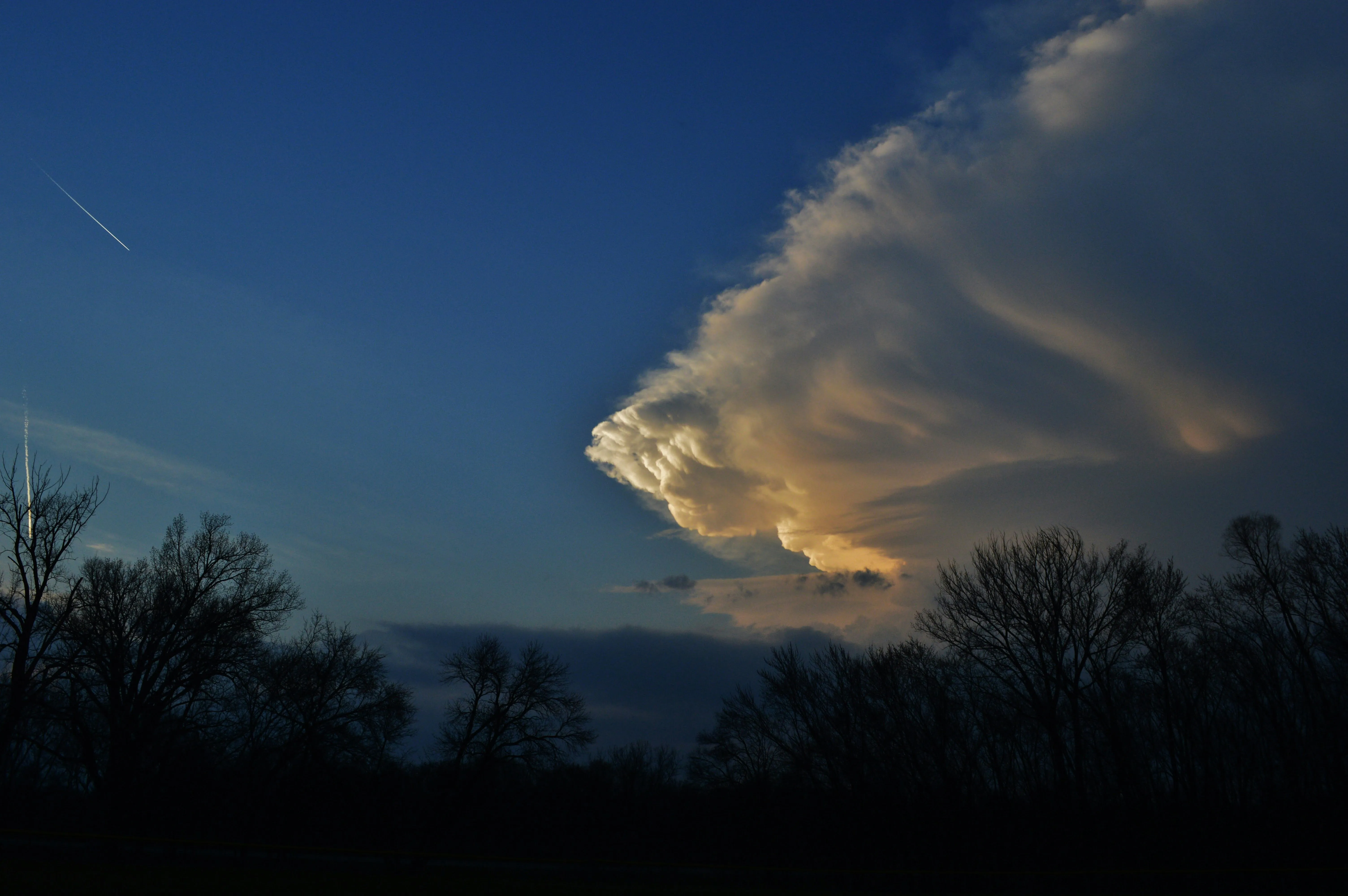 image of earth skies and clouds representing earth's planetary boundaries